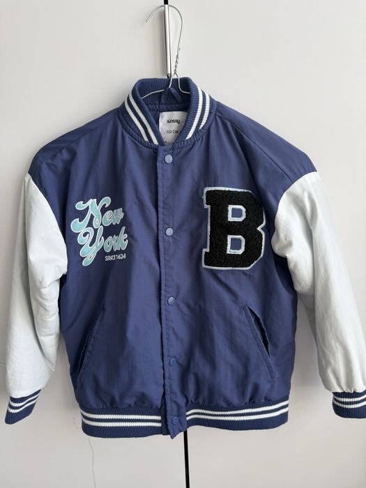 Бомбер легка куртка вітровка sinsay 122