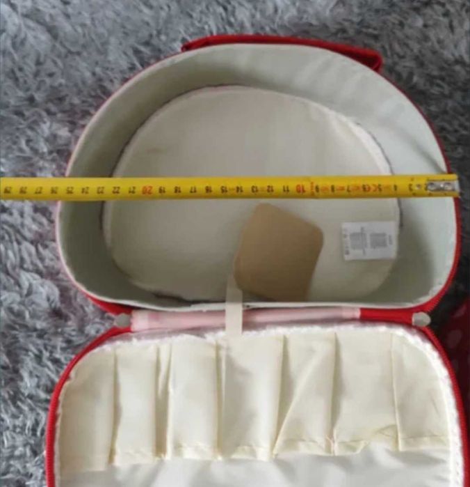 3 sztuki kosmetyczka kuferek czerwone w grochy