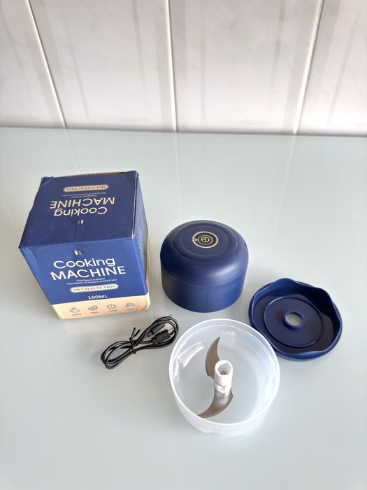 Triturador / Processador de alimentos automático