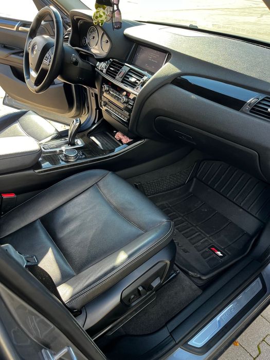 BMW X3 245KM 99tys przebiegu.