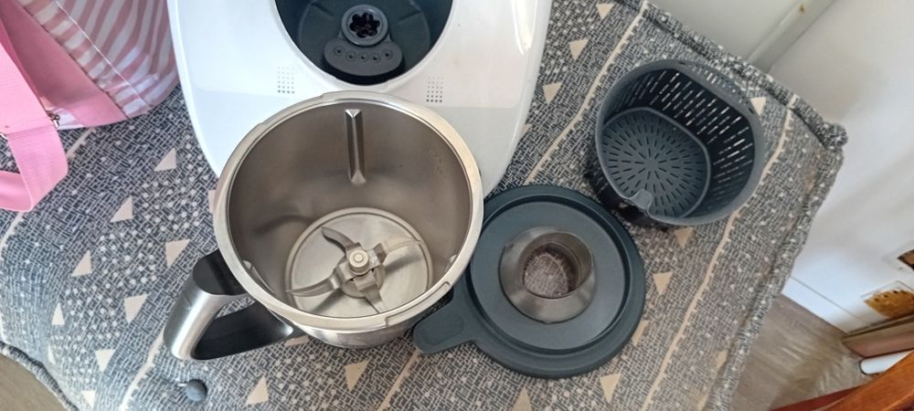 Bimby completa com os acessórios - robô de cozinha