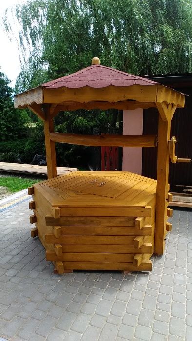 Studnia,obudowa studni sześciokąt