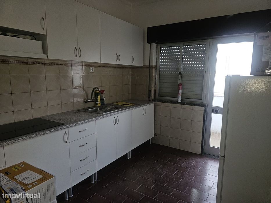 ARRENDA-SE T3 – Entroncamento (Rés do Chão | Centro da Cidade)