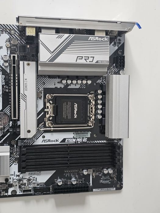Ігрова материнка Asrock B760M Pro RS / DDR5 / S1700
