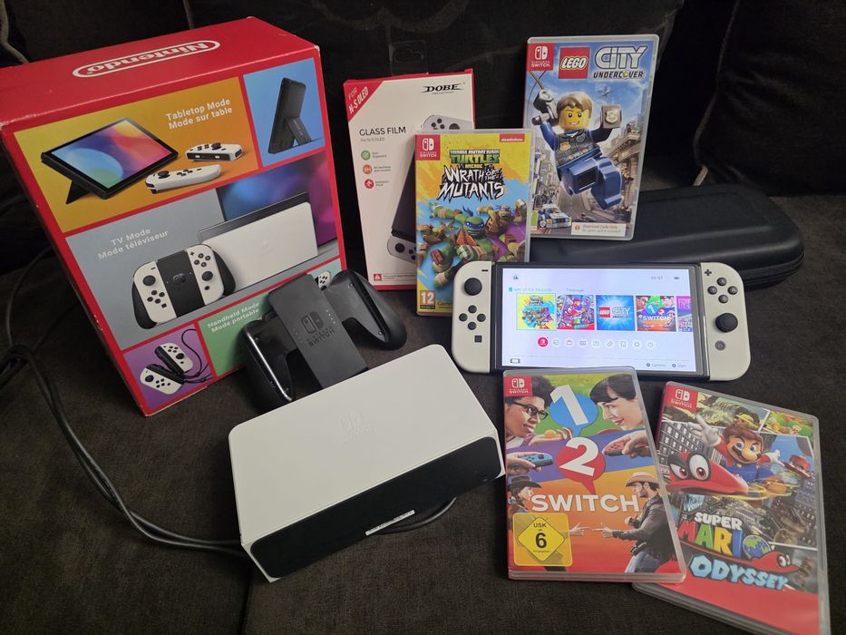 Nintendo switch Oled + 4 gry