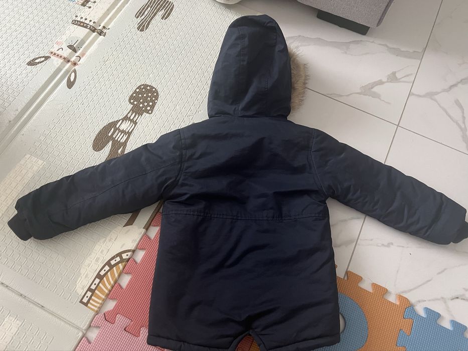 Куртка Next , Zara на 4-5років