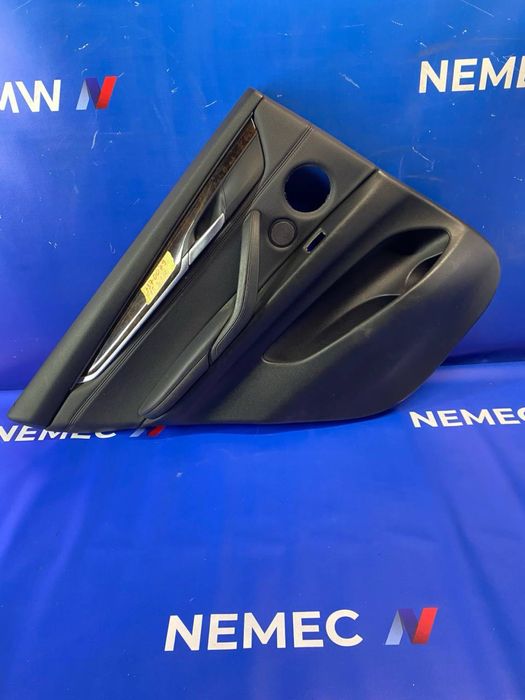 Карта обшивка двері задня ліва SCHWARZ BMW X5 F15 розборка