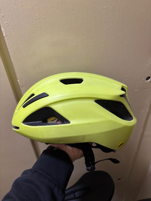 Kask rowerowy specialized