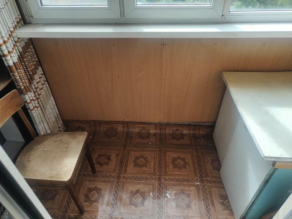 Продаж кімнати з балконом ст.м КПІ , Київ