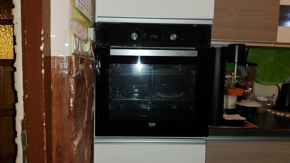 Piekarnik pod zabudowę na części