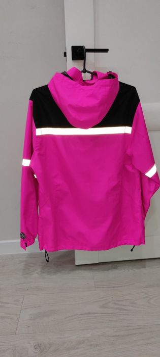 Куртка вітровка  жіноча Active  розмір M