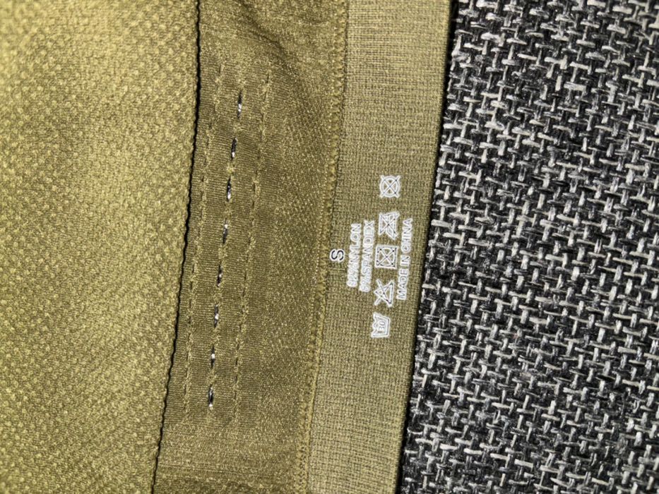 Спортивний костюм для жінок