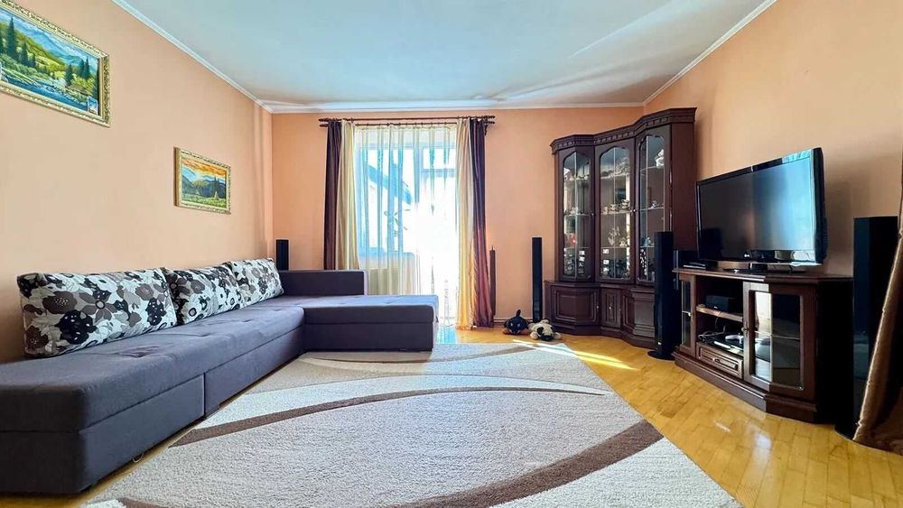 Продаж 3-кімної квартири +Гараж. буд. Клубного типу.