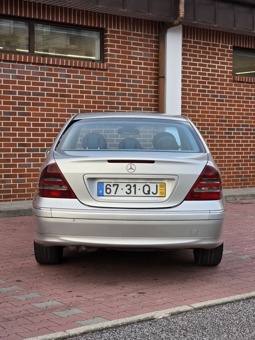 Mercedes-Benz C220 CDI 143cv — photo 4