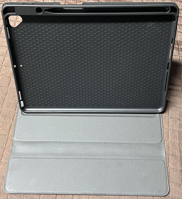 Etui na tablet iPad