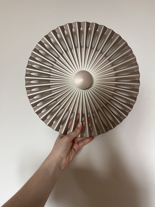 Lampa scienna kinkiet