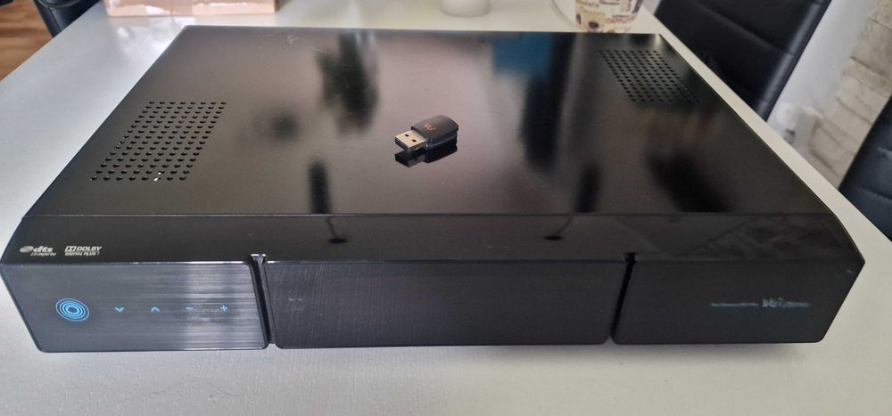 Tuner satelitarny Vu Ultimo 2 głowice dysk 750gb