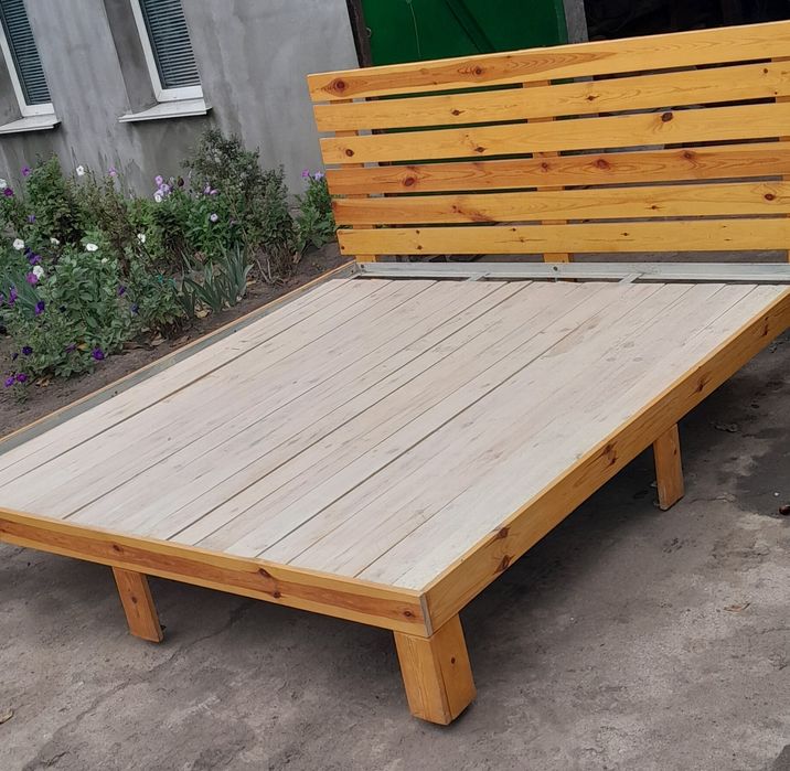 Кровать с сосновой доски Терновка