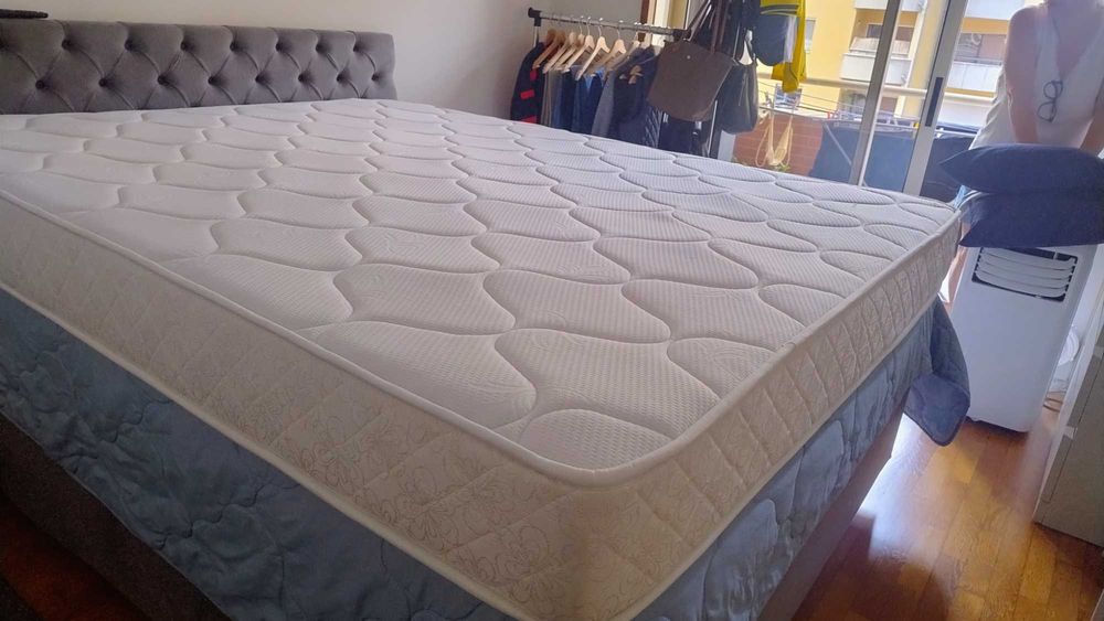 Colchão de Casal Queen - Tamanho 1,60 X 2,00