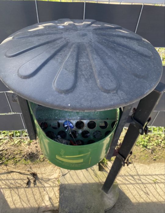 Kosz na smieci/ popielnica