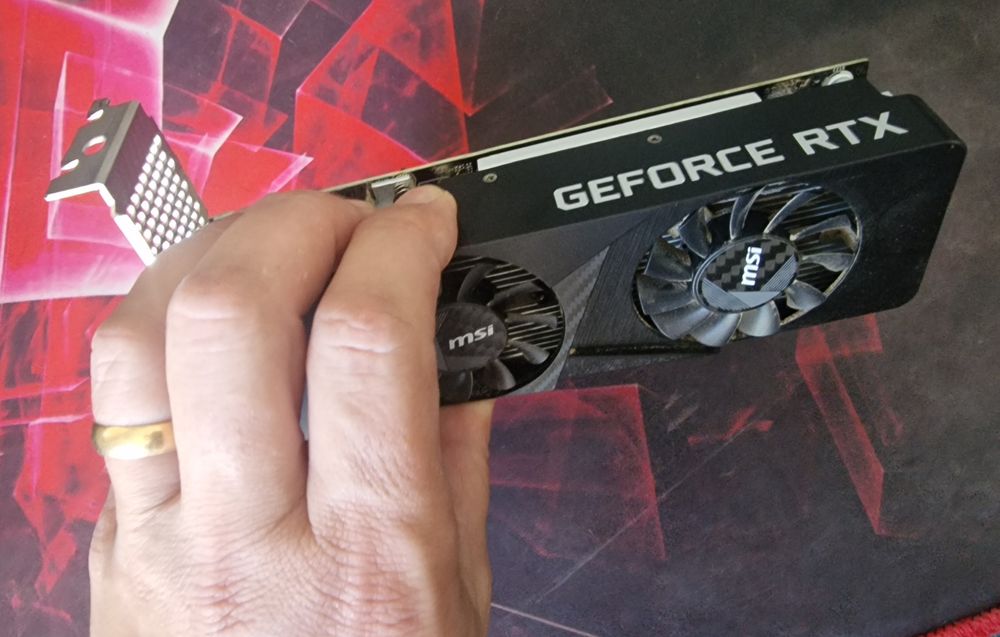 MSI GeForce RTX 3050 LP 6GB — Low Profile / Compact — 70W — Não precisa  cabo de alimentação