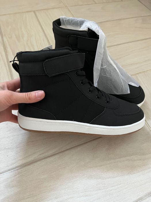 Продам кеди high tops