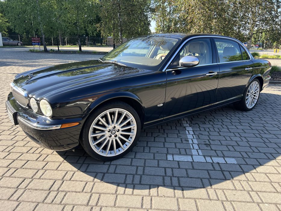 Jaguar daimler Super v8