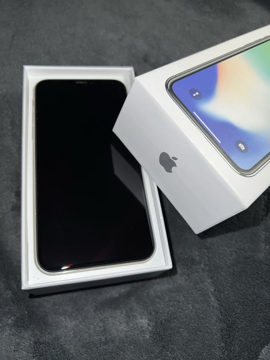 IPhone 10 в отличном состоянии