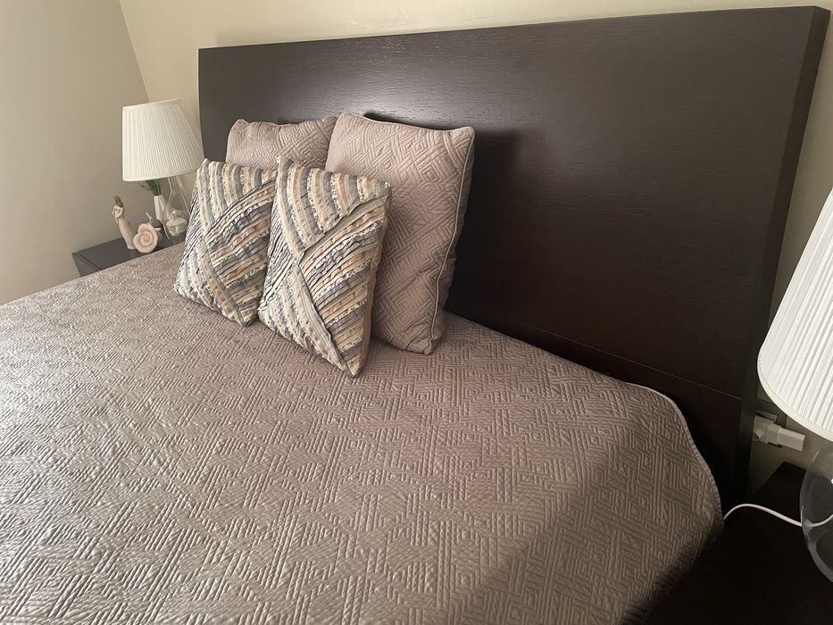 Cama de casal + cómoda