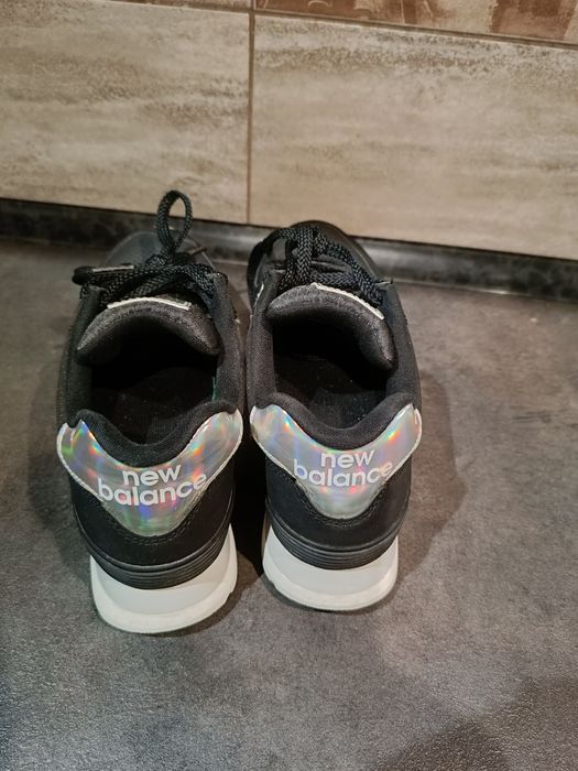 New Balance damskie czarne rozm 37,5