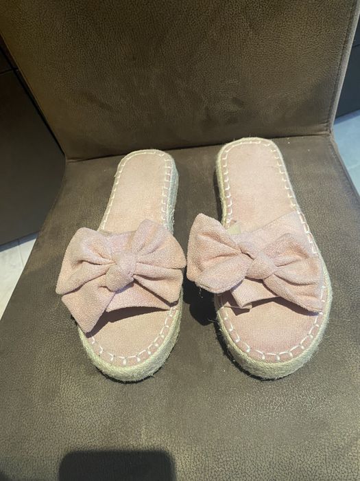 Chinelos casuais rosa