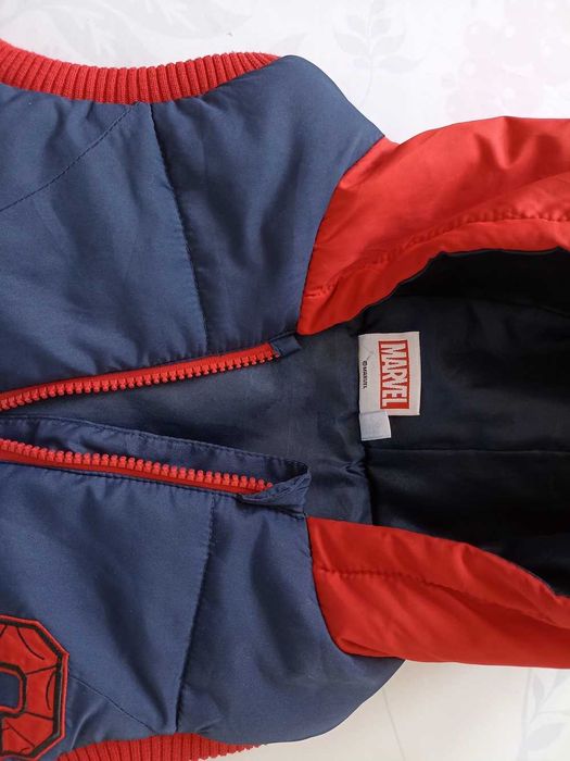 Жилетка  с пауком spiderman Marvel