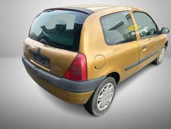 Renault Clio 2 1.2 8v kolor mv302 CZĘŚCI