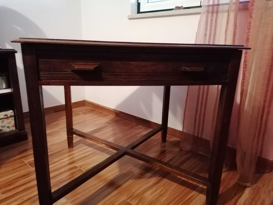 Vendo mesa antiga