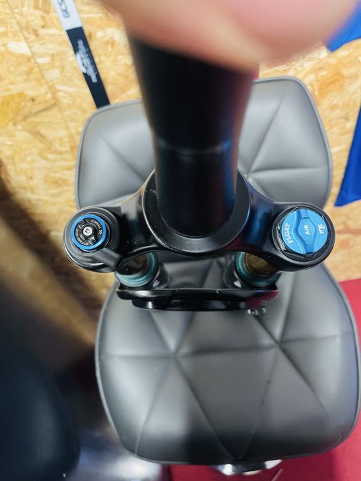 FOX 32 SC Factory 29”