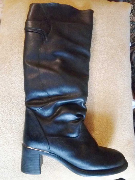 шкіряні жіночі чобітки