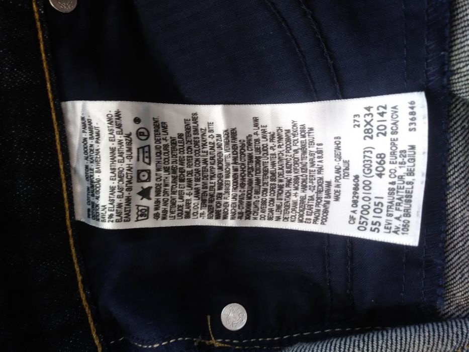 Spodnie levis roz 28