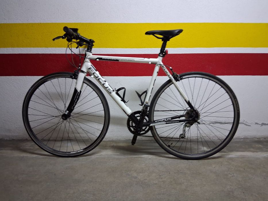 Bicicleta estrada Focus