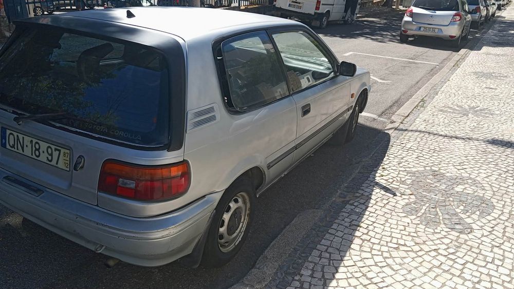 Toyota carola gasolina foto 4