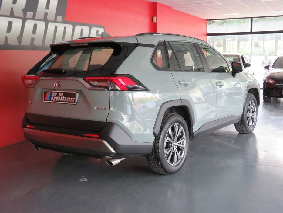 Toyota RAV4 2.5 HDF Comfort