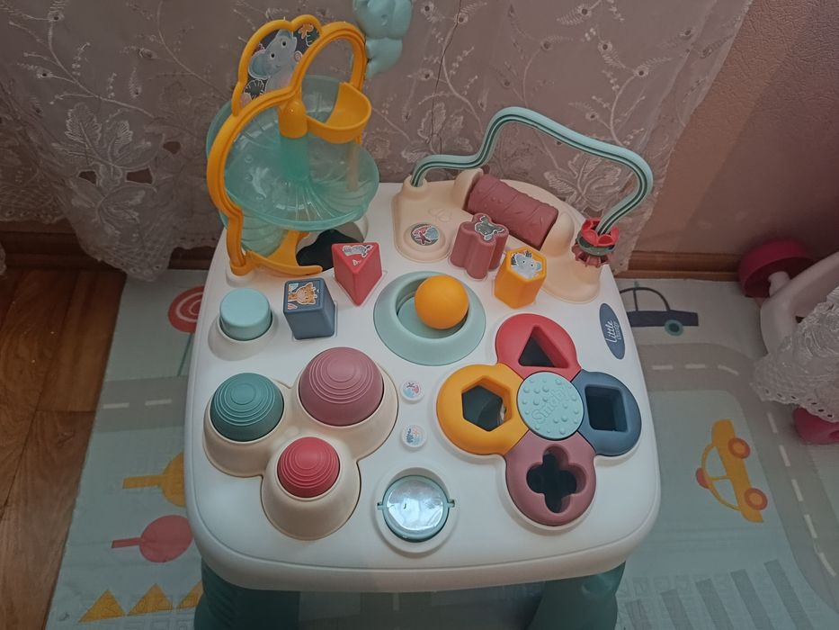 Ігровий стіл розвиваючій,бізі стіл