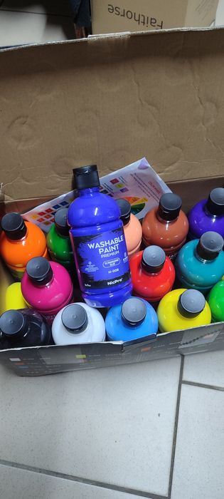 акрилові фарби Nicpro 14 кольорів 500 мл.
Повна назва на коробці: Nicp