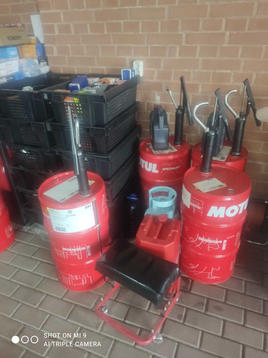 Бочка 60 літрові Мотюль