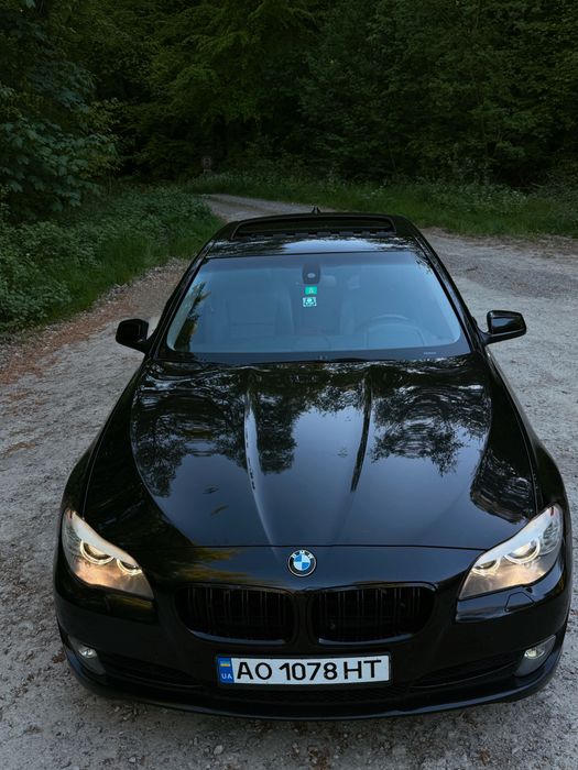 Продам BMW f10 528i