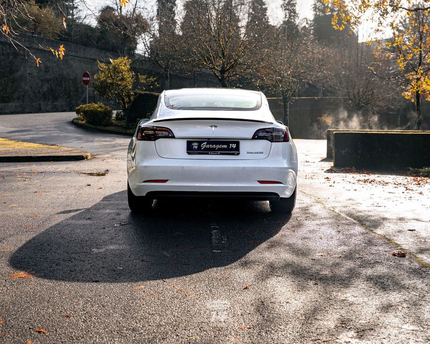 Tesla Model 3 Performance Tração Integral