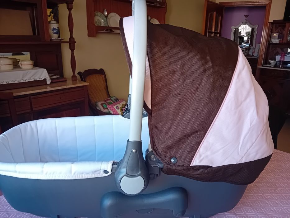 Cadeira para carro de bebé