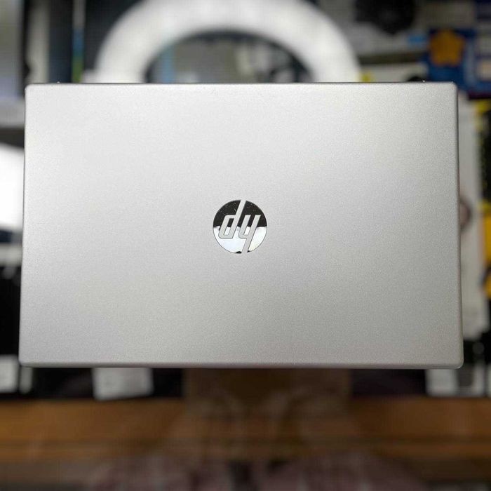 Ноутбук HP 15-fc0093dx/ 15.6" Full HD/ Ryzen 5  - 7520U/ 16 GB ОЗУ