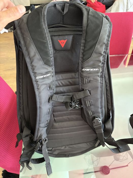 Mochila de moto Dainese ( nova)