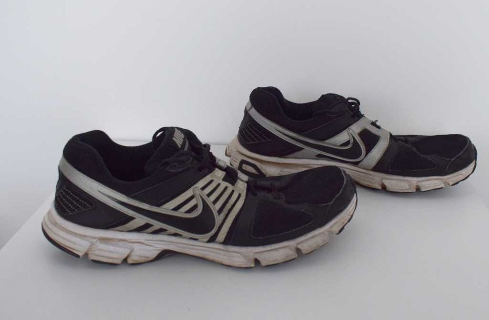 Nike Downshifter Running buty do biegania czarne  45