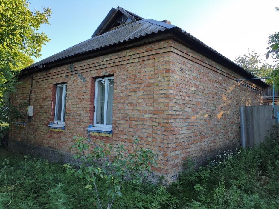 Продам будинок в селищі Петрове